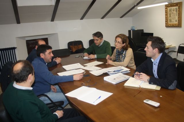 El Equipo de Gobierno entrega a Hidrogea un Plan Director mediante el que se restaurará la Casa de las Boticarias