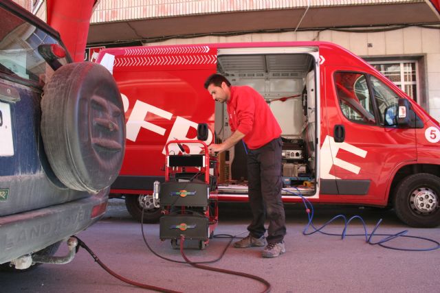 Numerosos vecinos de Cehegín participan en la campaña de Mapfre 'Cuidamos tu auto'