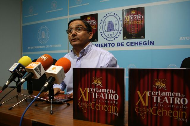 El XI Certamen de Teatro Aficionado enfila su recta final con la obra 'Más Acá del Más Allá'