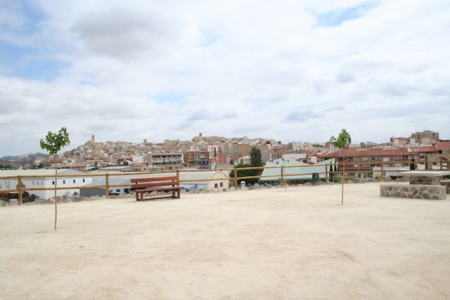 La nueva zona recreativa ´Peña Rubia´ complementa la Vía Verde del Noroeste a su paso por Cehegín