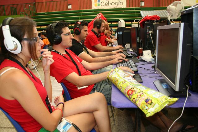 La XII Begastri Lan Party bate su récord de participación con 220 internautas de toda España