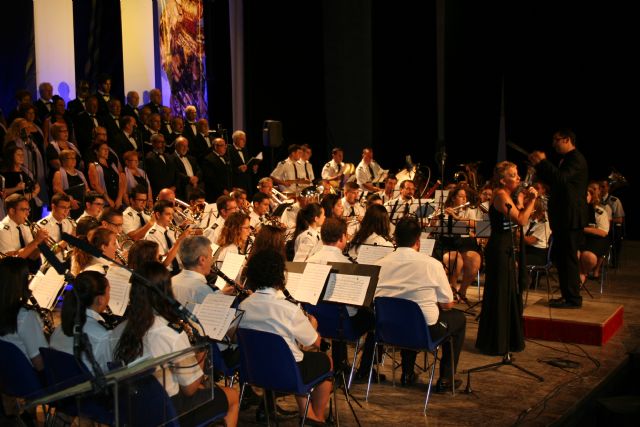 Preámbulo musical de las Fiestas Patronales con el festival de bandas y el concierto de boleros