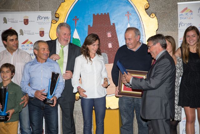 Más de 350 personas asisten a la Gala del Triatlón de la Región de Murcia celebrada en Cehegín