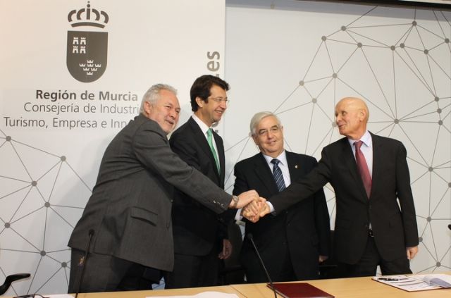 Cehegín formaliza con Industria el convenio para la mejora de la eficiencia energética