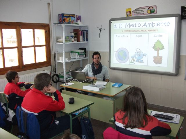 El programa 'Medioambientados' promueve el respeto a la naturaleza entre escolares de Primaria