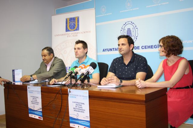 Se presenta el Curso de la Universidad del Mar en Cehegín dedicado a la investigación