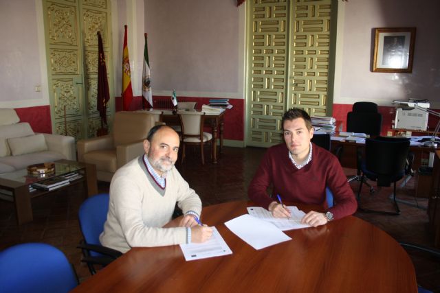 El Ayuntamiento de Cehegín y Betania firman un convenio para que, los usuarios de este Centro, puedan realizar prácticas profesionales no laborales en el ayuntamiento en la categoría de Operario de Viveros y Jardines