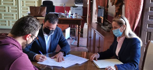 El Ayuntamiento cede el uso del local de los Soportales a la Asociación Cultural Alhory para promover la difusión de la cultura