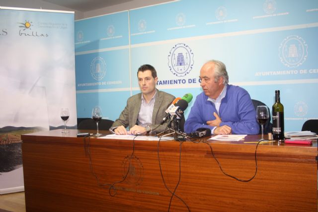 Presentada la muestra de la DOP (Denominación de Origen Protegida) Bullas en Cehegín