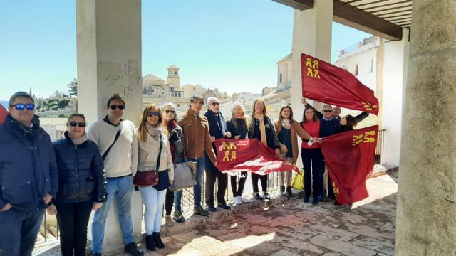 Somos Región se entremezcla con la gente en Cehegín