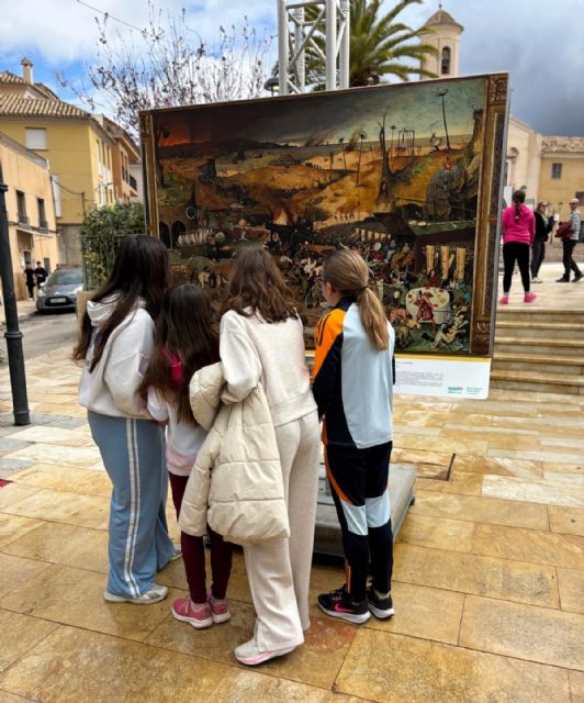 Cehegín acoge la exposición al aire libre ´El Prado en las Calles´