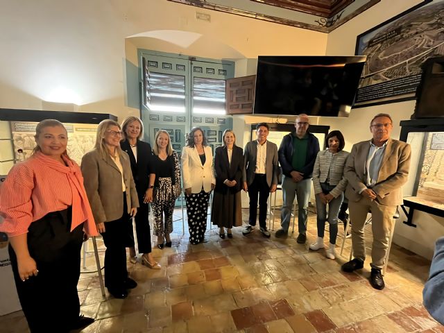 El Museo Arqueológico de Cehegín acogió la presentación de “Soy Florista” con una mesa redonda sobre emprendimiento rural