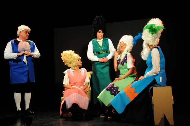 El XIV Certamen de Teatro Aficionado ´Ciudad de Cehegín´ continuará este fin de semana con las obras '3 sainetes 3' e 'Historias que me narraron'