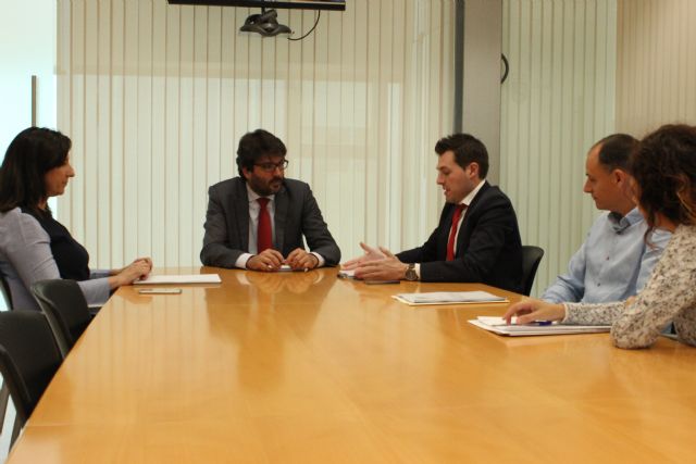 El Alcalde de Cehegín y el Director General de Turismo colaboran con el objetivo de ampliar la oferta formativa y turística de Cehegín
