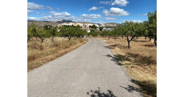 Acometen la adecuación de los caminos rurales del municipio