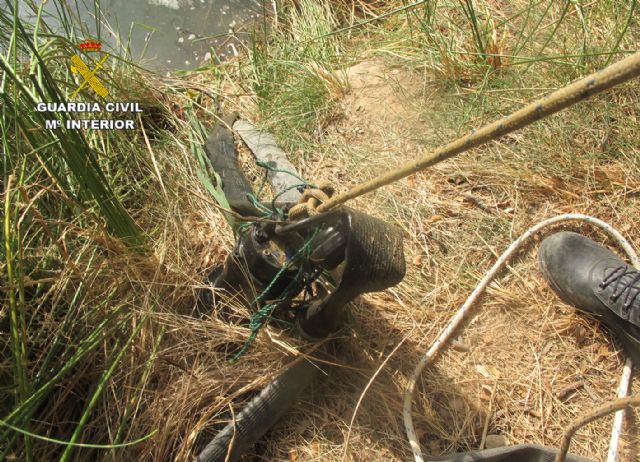 La Guardia Civil sorprende a cuatro personas sustrayendo agua del río Quípar y del nacimiento de Arroyo del Chaparral
