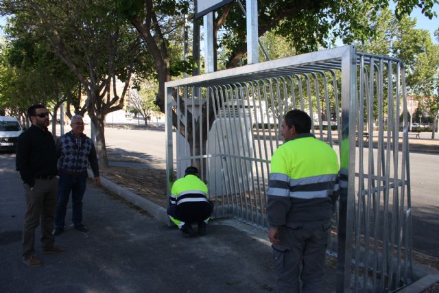 Instaladas en el Parque “Ginés Ibáñez” dos canastas/porterías