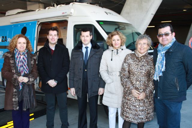 La oficina INFOmóvil ha visitado esta mañana Cehegín para asesorar a emprendedores