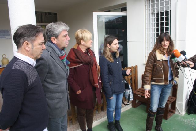 Los usuarios del centro de Betania reciben los diplomas de los cursos del programa 'Empleo con apoyo'