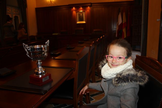 El Ayuntamiento homenajea al Club de Gimnasia Rítmica 'Ciudad de Cehegín' y a su reciente subcampeona de España, Maravillas Tudela