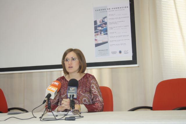 La Concejalía de Juventud ofrece un programa de formación con cursos novedosos para facilitar que los jóvenes puedan acceder al mercado laboral