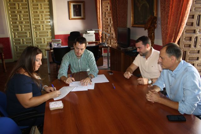 La empresa 'Devento' continúa su actividad empresarial en el Vivero de Empresas, pasando ahora a ser usuaria de un despacho del mismo