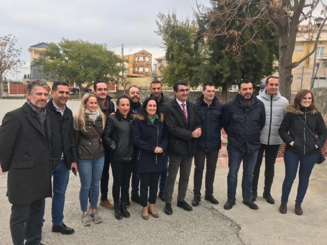 Ciudadanos logra el compromiso que se realice la reparación de la pista polideportiva del colegio Conde de Campillos de Cehegín