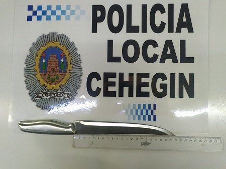 La Policía Local detiene a un vecino por un presunto delito de amenazas con arma blanca