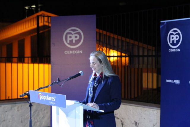 Alicia del Amor: 'El PP es el único partido de centro derecha y ha demostrado que sabe hacer las cosas bien.'