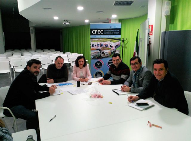 La Mesa Local de Empleo trabaja sobre unas nuevas ayudas municipales para el fomento del tejido comercial y empresarial que el Equipo de Gobierno quiere poner en marcha en Cehegín