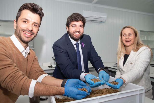 López Miras inaugura en Cehegín el Centro de Investigación de Ecología Industrial de la empresa Entomo Agroindustrial