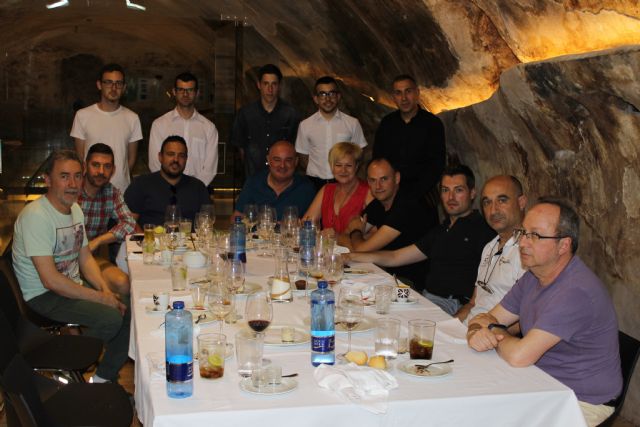 Entregados los diplomas del curso 'Operaciones básicas de restaurante y bar', destinado a jóvenes de Garantía Juvenil