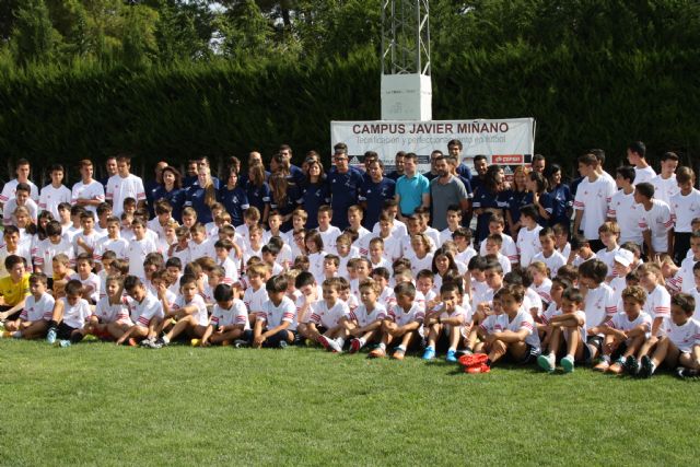 Tres niños del municipio se beneficiarán de una beca para asistir, gratuitamente, al Campus Javier Miñano