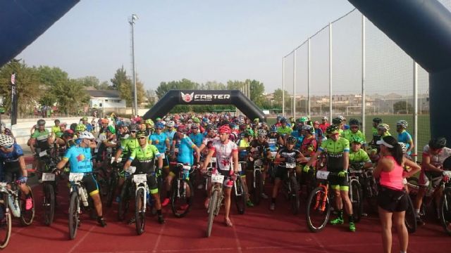 Más de cuatrocientas cincuenta personas han participado en la III Marcha por las Enfermedades Raras en Cehegín