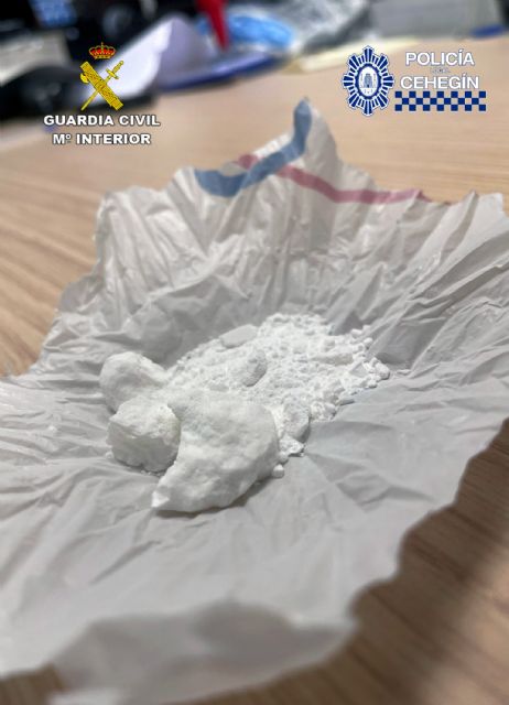 Desmantelado un punto de venta de droga y de receptación de objetos robados