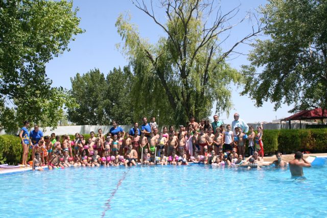 Casi 300 menores disfrutan durante julio y agosto de las actividades de las ocho escuelas de verano