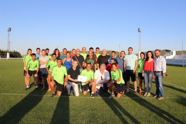 El Campus de Fútbol 'Javier Miñano' entrega 1.000 euros a la Asociación Betania