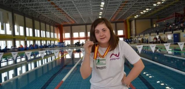 La nadadora ceheginera Loli de Gea se proclama de nuevo campeona de España