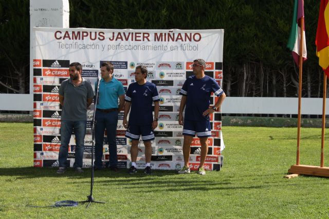 Comienza la tercera edición del Campus de Fútbol Javier Miñano