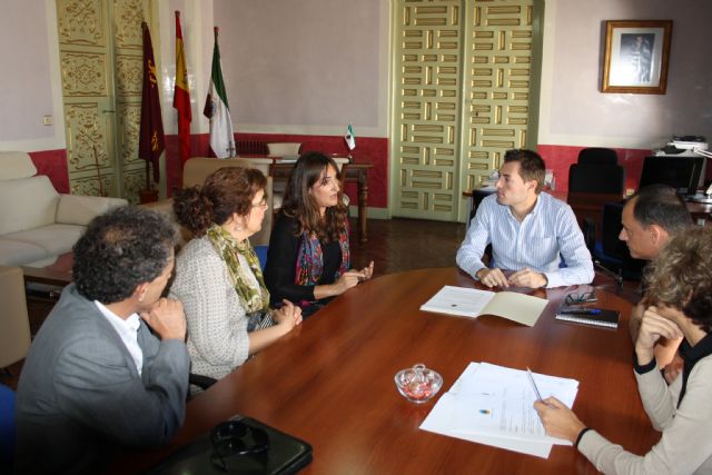 El Alcalde de Cehegín firma un Convenio con Asociación Betania