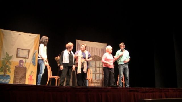El XIV Certamen de Teatro Aficionado 'Ciudad de Cehegín' comienza mañana viernes con la obra 'A un panal de rica miel'