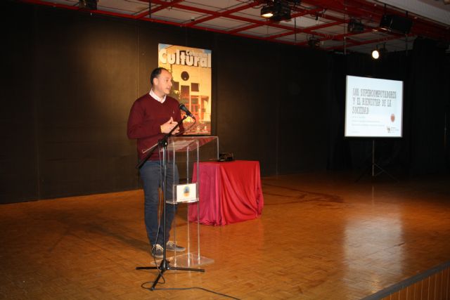 La conferencia de José Juan López Espín  pone punto final a una exitosa edición del Cehegín Cultural