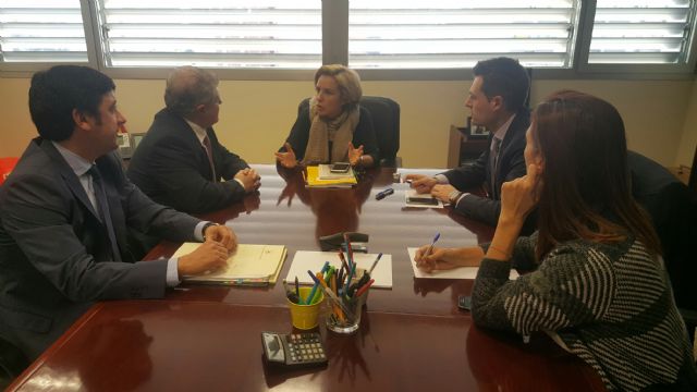 Los Alcaldes de Cehegín y Calasparra consiguen el apoyo de la Consejera de Agua, Agricultura y Medio Ambiente para resolver el problema del vertedero