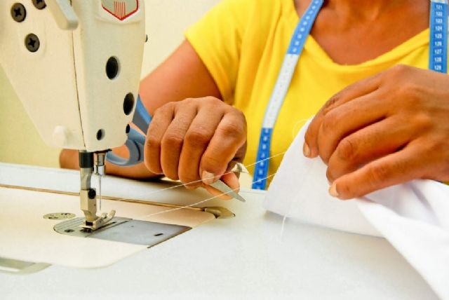 El Ayuntamiento organiza un curso de Costura dirigido a personas desempleadas