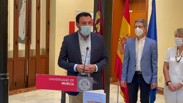 El Ayuntamiento de Cehegín y la Universidad de Murcia acuerdan regular el funcionamiento de la sede permanente de extensión universitaria